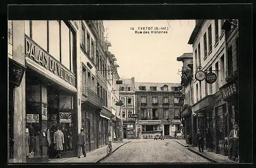AK Yvetot, Rue des Victoires, Palais du Vetement