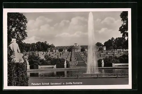 AK Potsdam, Schloss Sanssouci, die Terrassen hinter der grossen Fontaine