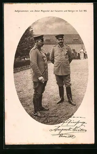 AK Paul von Hindenburg, der Generalfeldmarschall neben dem kaiser, aufgenommen von der Kaiserin im Juli 1915
