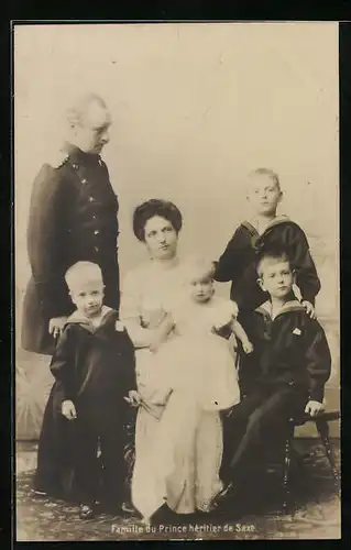 AK Kronprinz Friedrich August III. von Sachsen nebst Familie
