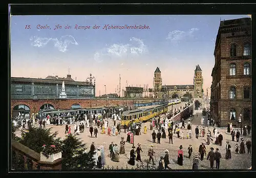 AK Köln, An der Rampe der Hohenzollernbrücke mit Strassenbahn