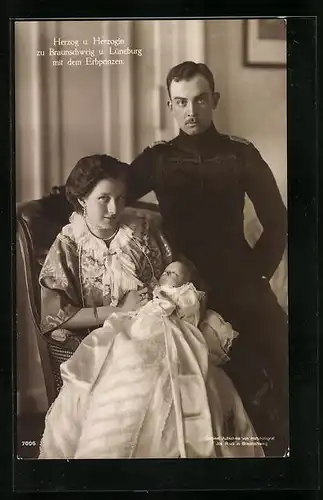 AK Ernst August Herzog von Braunschweig, gemeinsam mit der Herzogin und dem Erbprinzen