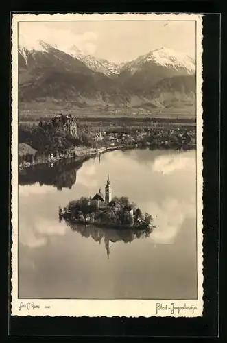 AK Bled, Fliegeraufnahme der Insel und Gebirgsblick