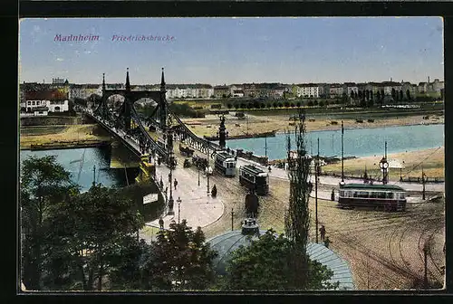 AK Mannheim, Strassenbahnen verlassen die Friedrichsbrücke