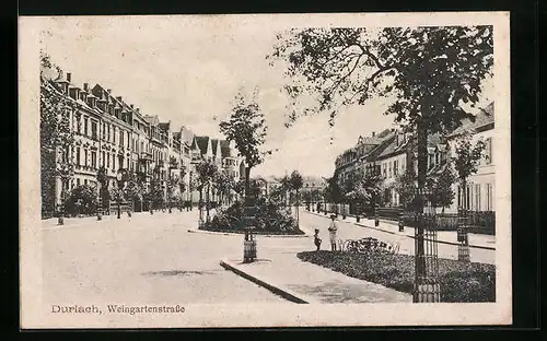 AK Durlach, Weingartenstrasse mit Kindern