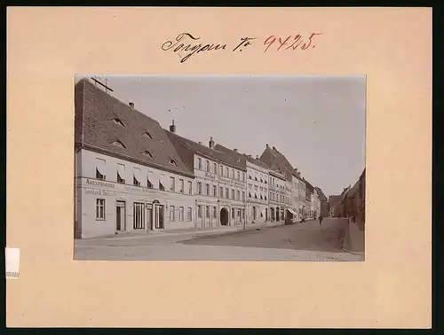 Fotografie Brück & Sohn Meissen, Ansicht Torgau, Breitestrasse mit Hotel Kaiser Friedrich, Ladengeschäft Anton Loehner