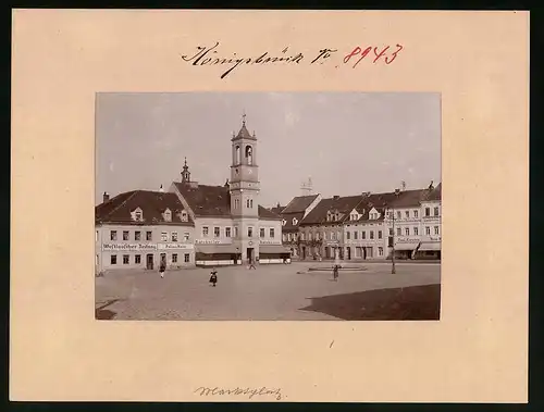 Fotografie Brück & Sohn Meissen, Ansicht Königsbrück, Marktplatz mit Polizei-Wache & Verlagshaus Westlausitzer Zeitung