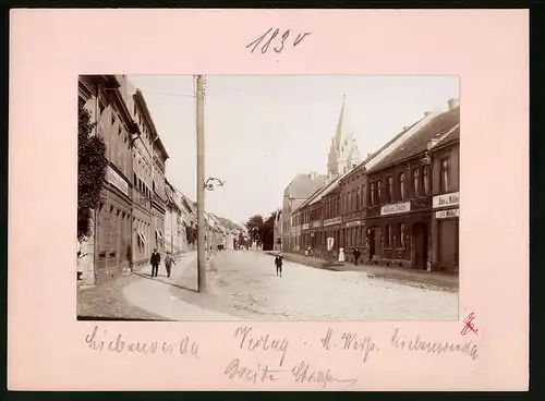 Fotografie Brück & Sohn Meissen, Ansicht Liebenwerda, Breite Strasse mit Ladengeschäft von Wilhelm Schilde