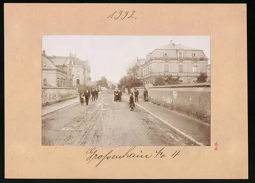 Fotografie Brück & Sohn Meissen, Ansicht Grossenhain, Blick in die Langestrasse mit Amalienstiftung, Amtshauptmannschaft