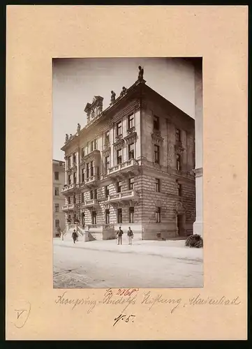 Fotografie Brück & Sohn Meissen, Ansicht Marienbad, Partie an der Kronprinz Rudolf-Stiftung, K.u.K. Soldaten