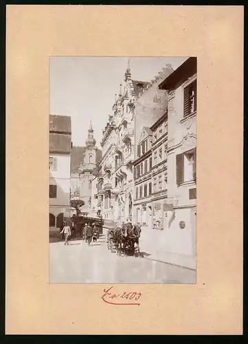 Fotografie Brück & Sohn Meissen, Ansicht Karlsbad, Kirchenstrasse, Gasthaus Weisses Lamm, Strassenpartie