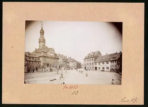 Fotografie Brück & Sohn Meissen, Ansicht Waldenburg i. Sa., Markt mit Hotels Deutsches Haus, goldener Löwe, Rathaus