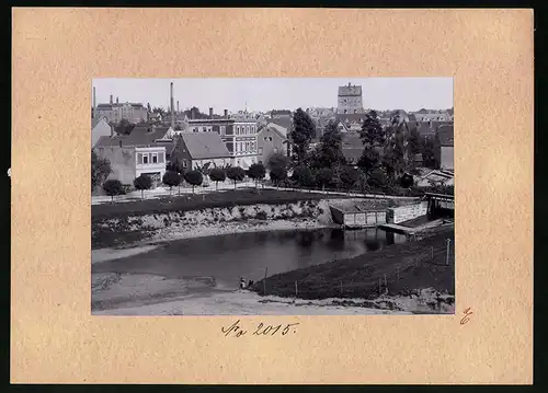 Fotografie Brück & Sohn Meissen, Ansicht Borna, Blick in den Ort an der Schleuse mit Geschäft Ernst Schliebe