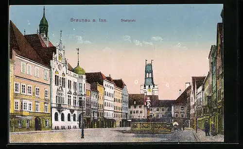 AK Braunau am Inn, Strassenpartie am Stadtplatz