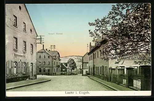 AK Lauter i. Erzgeb., Strassenpartie mit Gasthof zum Löwen und kaiserlichem Postamt