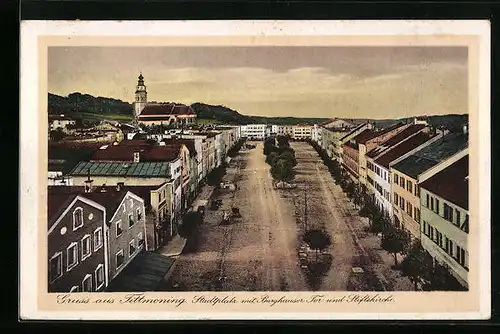 AK Tittmoning, Stadtplatz mit Burghauser Tor, Stiftskirche