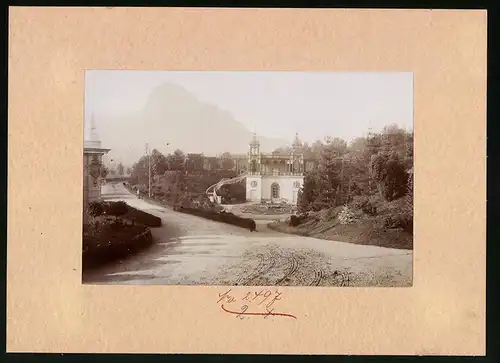 Fotografie Brück & Sohn Meissen, Ansicht Bilin, Kaiser Franz-Joseph-Quelle, Sauerbrunn mit Borschen