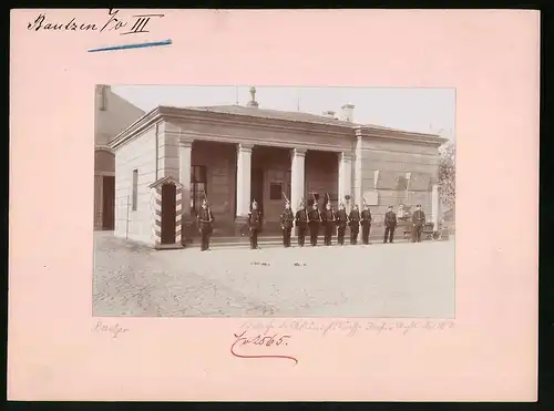Fotografie Brück & Sohn Meissen, Ansicht Bautzen, Wache des 4. Königlichen Infanterie-Regiments 103