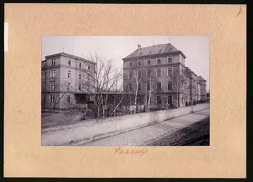 Fotografie Brück & Sohn Meissen, Ansicht Dresden, Strasse am Garnisionslazarett