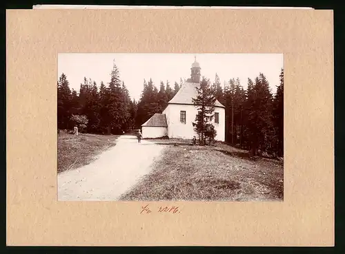 Fotografie Brück & Sohn Meissen, Ansicht Mückenberg, Strasse an der Kapelle