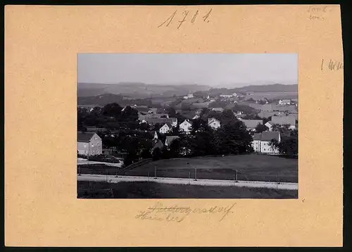 Fotografie Brück & Sohn Meissen, Ansicht Hintergersdorf, Blick auf den Ort mit Wohnhäusern