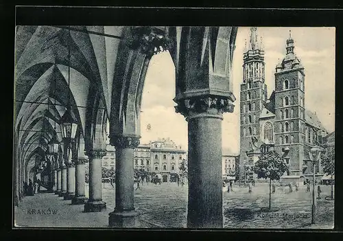 AK Krakow, Ansicht durch die Torbögen auf den Marktplatz