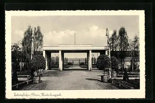 AK Ludwigshafen /Rh., Tor am Hindenburgpark