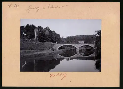 Fotografie Brück & Sohn Meissen, Ansicht Niederstriegis, Brücke über die Mulde & Ruine Kämpe