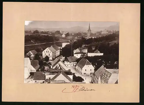 Fotografie Brück & Sohn Meissen, Ansicht Schönau a. K., Blick über den Ort zur Kirche
