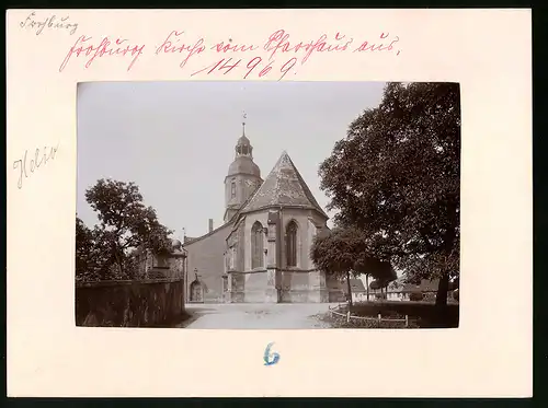 Fotografie Brück & Sohn Meissen, Ansicht Frohburg, Partie an der Kirche, vom Pfarrhaus aus gesehen