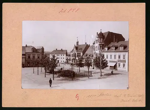 Fotografie Brück & Sohn Meissen, Ansicht Brand-Erbisdorf i. Sa., Marktplatz, Geschäfte H. Schüppel, Nestler & Emmrich