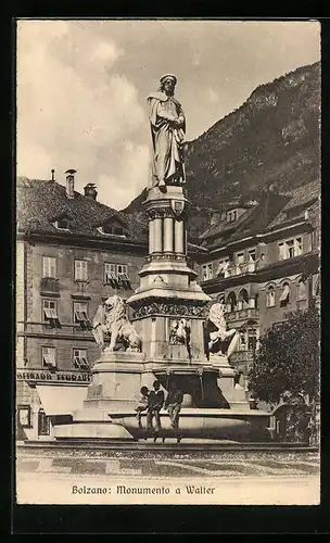 AK Bolzano, Monumento a Walter