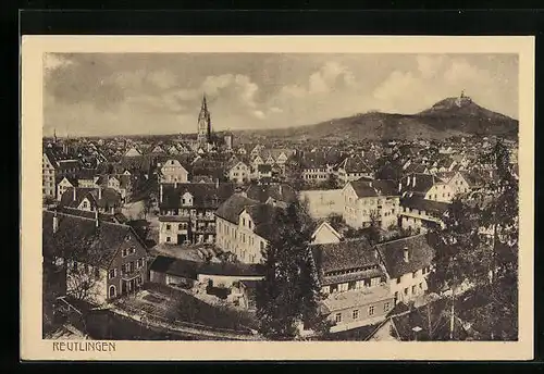 AK Reutlingen, Ortspartie mit Kirche