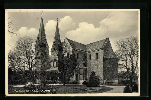 AK Hecklingen i. Anh., Partie an der Kirche