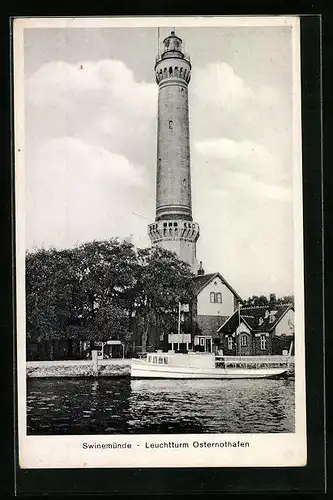 AK Swinemünde, Leuchtturm Osternothafen und Ausflugsdampfer