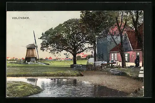 Künstler-AK Photochromie Nr. 1428: Volendam, Mühle mit Uferpartie