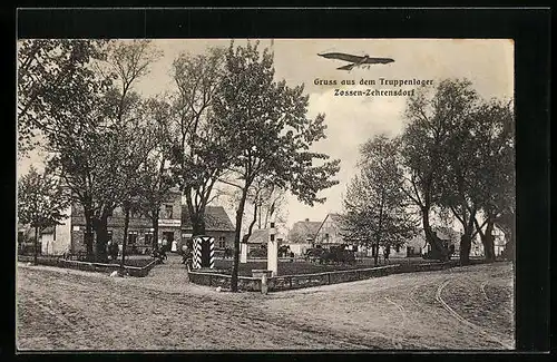 AK Zossen-Zehrensdorf, Flugzeug über dem Truppenlager