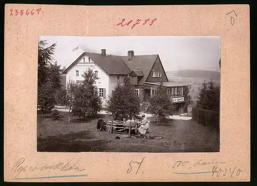 Fotografie Brück & Sohn Meissen, Ansicht Schellerhau i. Erzg., Gartenpartie im Oberer Gasthof