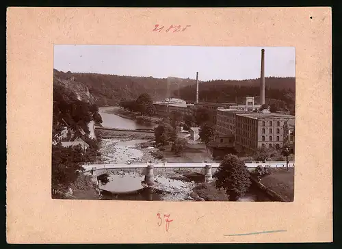 Fotografie Brück & Sohn Meissen, Ansicht Mittweida i. Sa., Blick auf die Baumwollspinnerei im Zschopautal