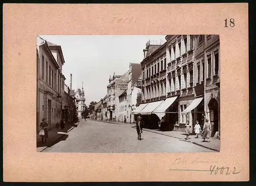 Fotografie Brück & Sohn Meissen, Ansicht Borna, Blick in die Kirchstrasse / Rossmarktsche Strasse, Geschäfte