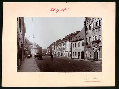 Fotografie Brück & Sohn Meissen, Ansicht Penig i. Sa., Schlossplatz mit Gasthaus zum Gambrinus, Heilmanns Restaurant