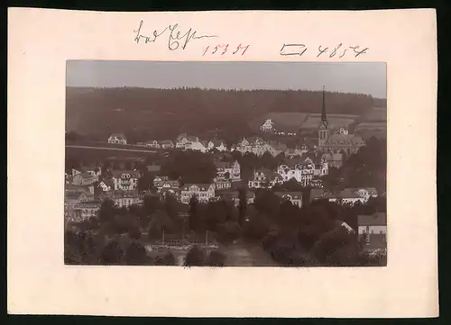 Fotografie Brück & Sohn Meissen, Ansicht Bad Elster, Blick auf den Ort mit Bootsstation und Hotel Rheingold