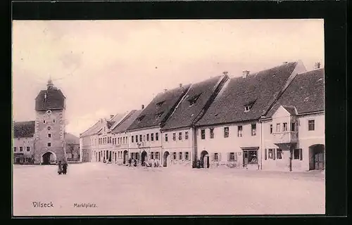 AK Vilseck, Partie am Marktplatz mit Blick auf Turm