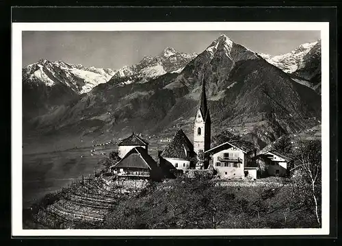 AK St. Georgen /Schenna, Ortsansicht mit Kirche