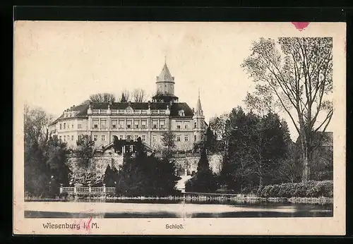 AK Wiesenburg i. M., Das Schloss
