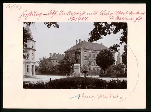 Fotografie Brück & Sohn Meissen, Ansicht Frohburg, Gasthof Wettiner Hof, Amtsgericht, König-Albert-Denkmal