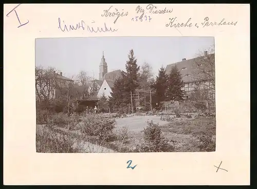 Fotografie Brück & Sohn Meissen, Ansicht Krögis, Kirche & Pfarrhaus