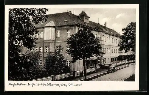 AK Waldsassen /Bayr. Ostmark, Strassenpartie am Bezirkskrankenhaus