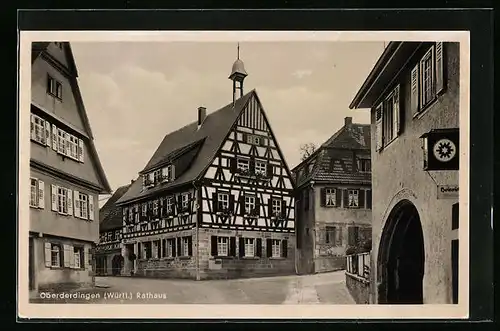 AK Oberderdingen /Württ., Strassenpartie mit Rathaus