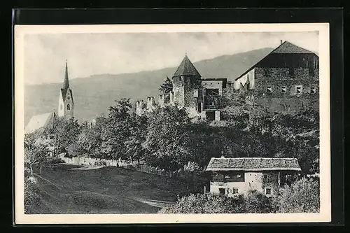 AK Gufidaun b. Klausen, Totalansicht mit Schloss Sommersburg